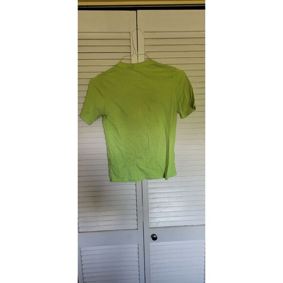 Keep It Fresh Green T-Shirt – Comfortable Casual and Stylish for Everyday Wear - Picture 2 of 3